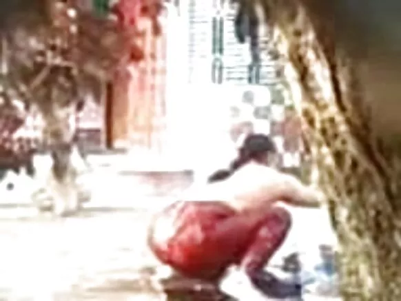 ବାଥରୁମରେ ଥିବା ଚୁବି ମାଉସୀ ମେକ୍ସିକୋ ମହିଳା xxx କୁ ଏକ ଲୁକ୍କାୟିତ କ୍ୟାମେରା ସହିତ ସୁଟିଂ କରିଥିଲେ